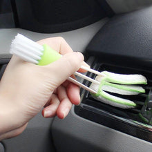 Load image into Gallery viewer, 2In1 Green Car Air-conditioner Outlet Dirt Duster Cleaner Brush Car Air Conditioning Vent Blinds Cleaning Brush Car Accessories
